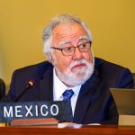 México pide a la OEA replantear su relación con Venezuela
